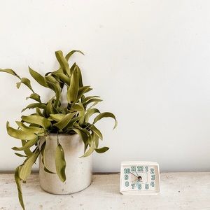 Vintage White and Blue Clock